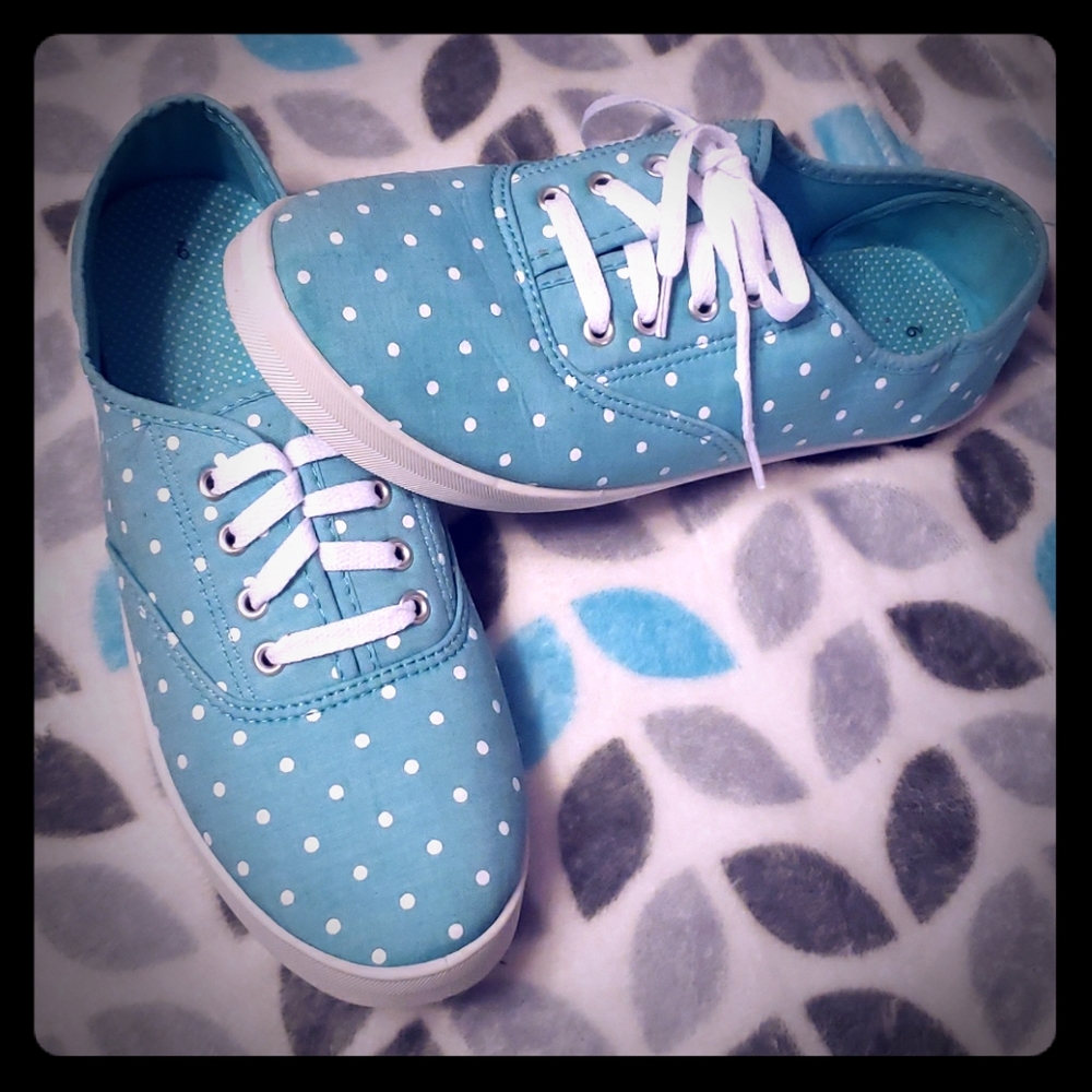 Great Condition Sky Blue Polka Dot Sneakers